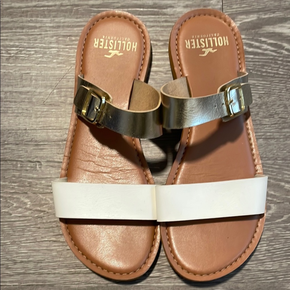 Hollister Brown White Sandals with Gold Accents Women’s M/8.5